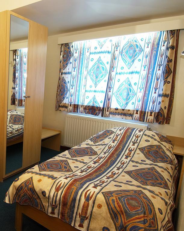 Hotel Apollo Zutendaal Δωμάτιο φωτογραφία
